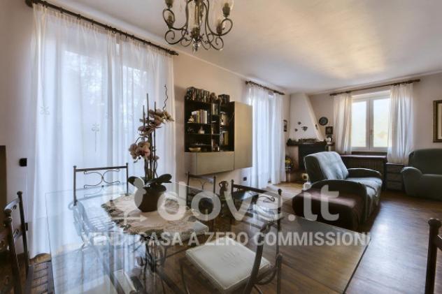 Villa di 244 m² con 5 locali e posto auto in vendita a Laveno-Mombello - Foto 18