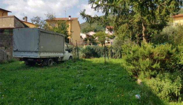 Immobile in asta di 400 m² con più di 5 locali e box auto doppio in vendita a Vaiano