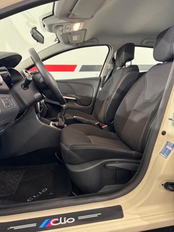 Renault Clio 1.2 75CV 5 porteDUEL - Foto 7
