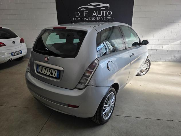 Lancia Ypsilon 1.2 Oro 5 posti - Foto 4