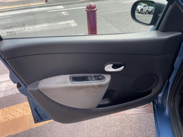 Renault Clio 1.2 16V 5 porte/1PROP/GARANZIA 12 MESI - Foto 8