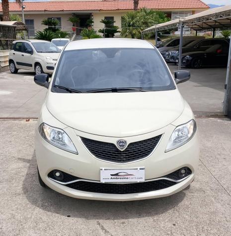 LANCIA - Ypsilon - 1.2 69 CV 5p. GPL Ecochic Gold - Foto 4
