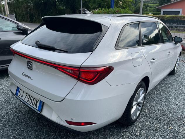 Seat Leon Sportstourer 2.0 TDI 150 CV DSG Style - Foto 5