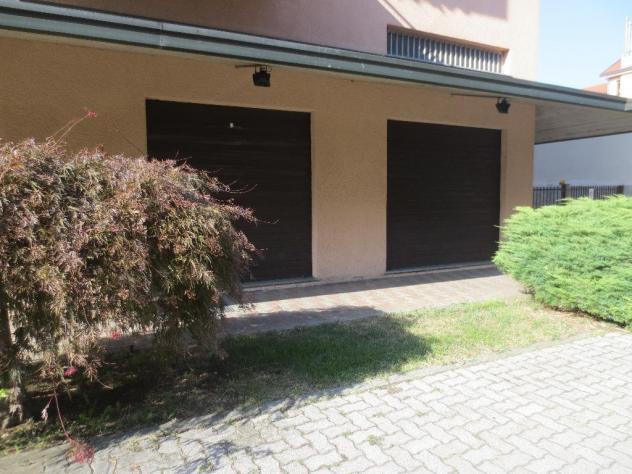 Negozio in Vendita a Lissone