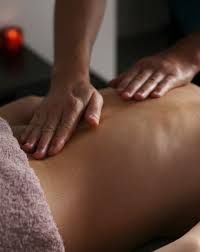 Il tuo MASSAGGIO a domicilio Tel:3701554305
