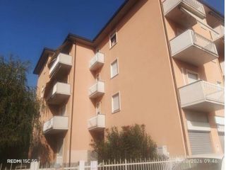 TRILOCALE ARREDATO CON BOX E CANTINA A MEDOLAGO