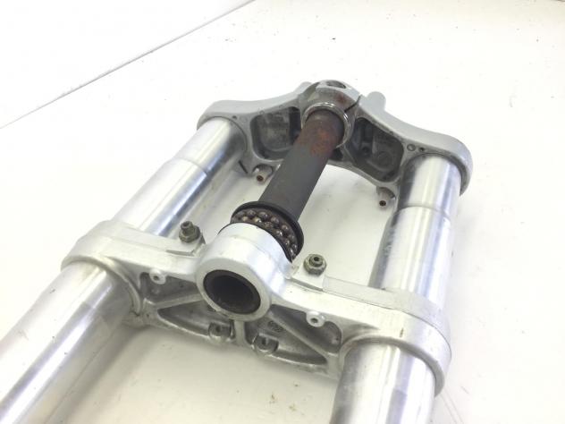 DUCATI MONSTER 750 FORCELLA - PUNTI DI RUGGINE SU PARTE BASSA STELO DESTRO 2002 - Foto 4