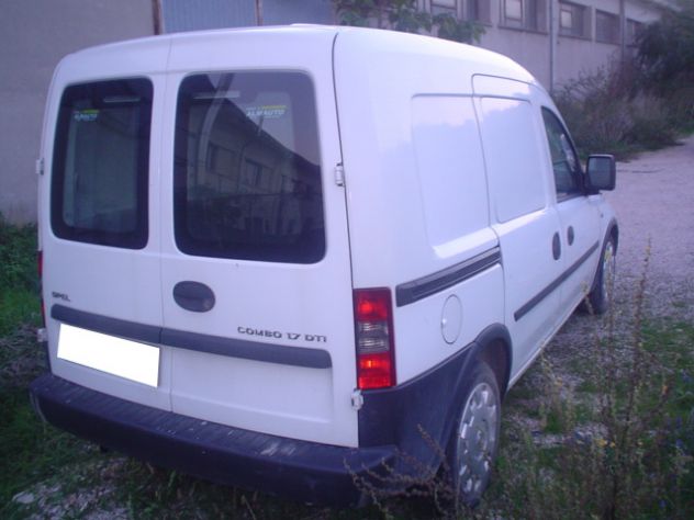 Opel Combo 1.7 DTI 3p. Van - Foto 5
