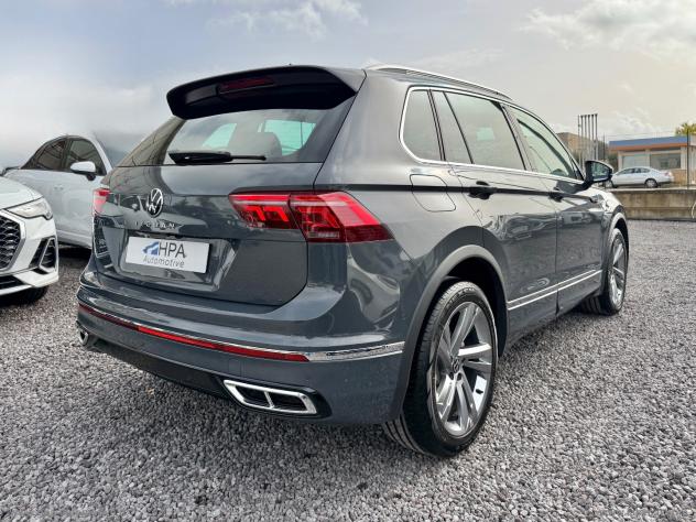 VOLKSWAGEN Tiguan 2.0TDI R-LINE FULL LED NAVI AID ACTIVE INFO DISPLAY PELLE RETROCAMERA - Foto 4