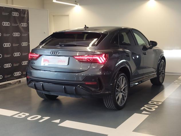Audi Q3 Q3 Sportback 45 1.4 tfsi e Identity Black s-tronic - Foto 4