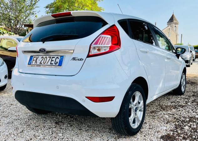 Ford Fiesta 1.4 5p. Bz.- GPL Titanium - Foto 4