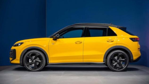 VOLKSWAGEN T-Roc 1.5 eTSI ACT 150 CV DSG Life rif. 24050601 - Foto 4