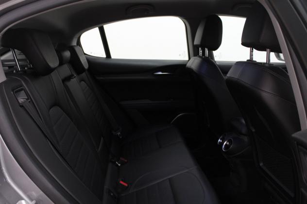 Alfa Romeo Stelvio 2.2 Turbodiesel 210 CV AT8 Q4 Executive - Foto 7