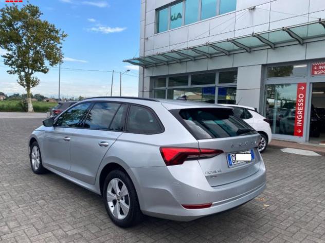 SKODA Octavia 2.0 TDI EVO SCR DSG Wagon Style rif. 24093184 - Foto 2