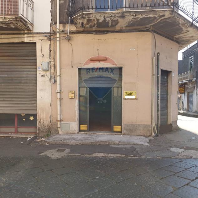 Locale Commerciale in affitto a Acireale