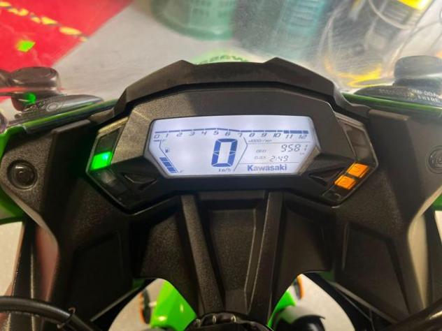 KAWASAKI Ninja 125 2025 - Foto 3
