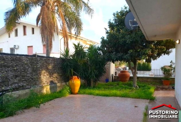 Condofuri Marina - Villa arredata su 2 livelli con giardino - Foto 2