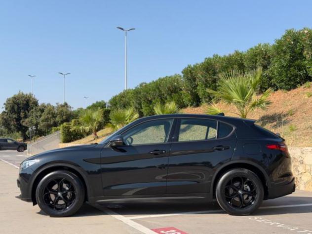 ALFA ROMEO Stelvio 190CV Q4 19'' BLACK+RETROCAMERA+2PDC+PACKBLACK rif. 23976911 - Foto 4