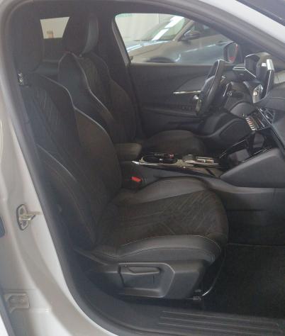 Peugeot 2008 2008 1.2 puretech GT Line s&s 130cv eat8 - Foto 8
