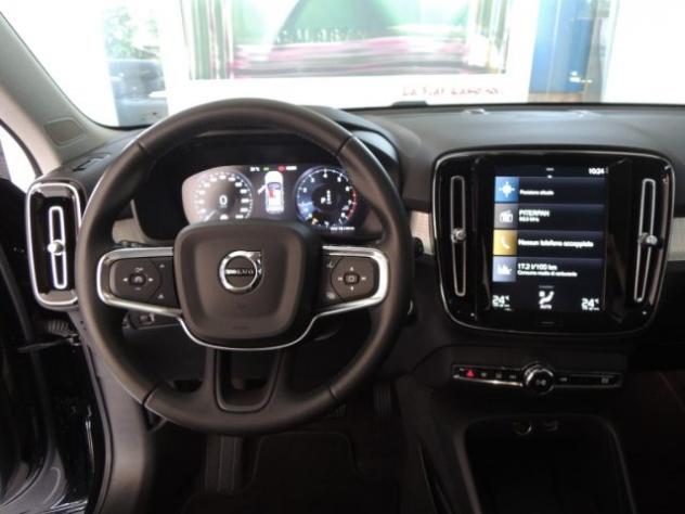 VOLVO XC40 T3 Geartronic Momentum Pro rif. 24018596 - Foto 8