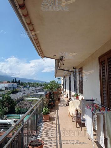 IMMOBILI-IMMOBILE RESIDENZIALE-via Giacomo Matteotti 38