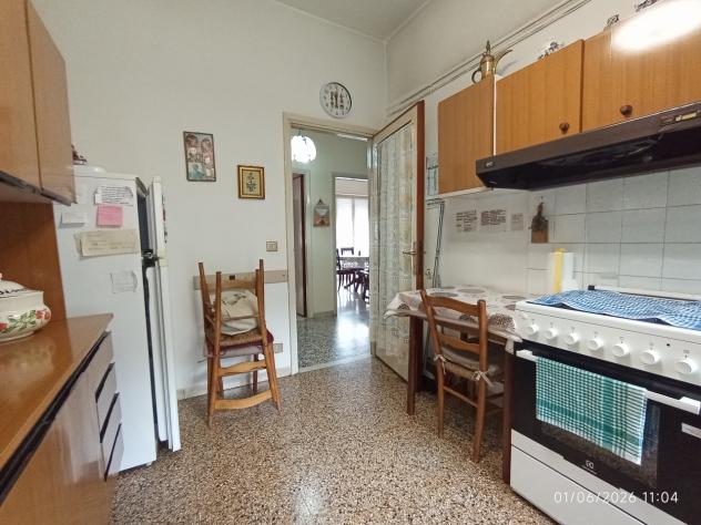 APPARTAMENTO di 4 vani e di 70 mq (CAMAIORE) rif. 1095 - Foto 5