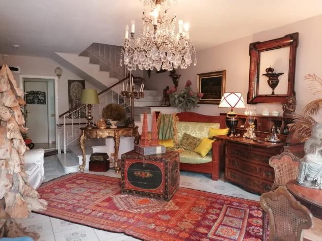 Villetta a schiera in vendita a Avenza - Carrara 180 mq Rif: 1268325