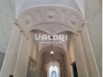 UFFICIO AL PIANO TERRA CON CANTINA E POSTO AUTO PRIVATO