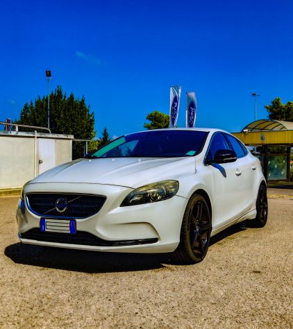 Volvo V40 D2 R-Design