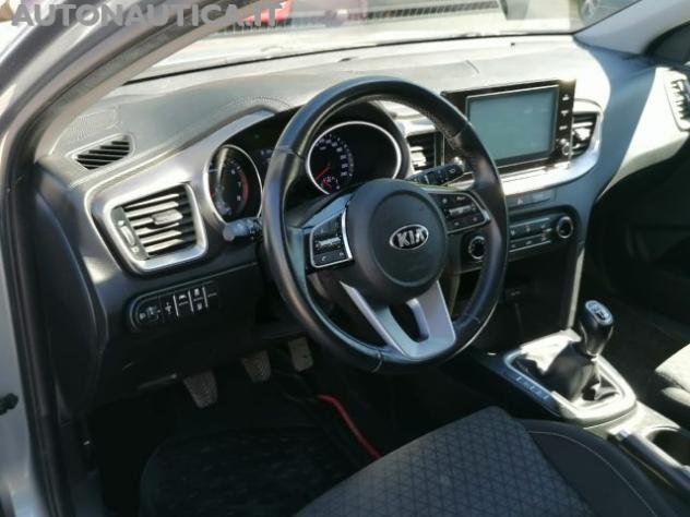 KIA XCeed 1.0 T-GDi URBAN 120cv rif. 23658513 - Foto 7