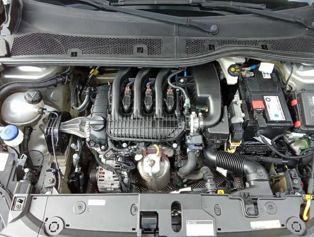 Peugeot 208 PureTech 75 Stop&Start 5 porte Allure Pack - Foto 9