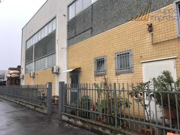 CAPANNONE CON UFFICI IN VENDITA AD AGRATE BRIANZA - Foto 7