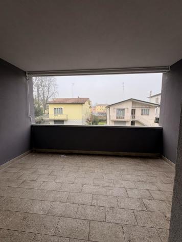 APPARTAMENTO di 5 vani e di 110 mq (PIOVE DI SACCO) rif. 042 - Foto 2