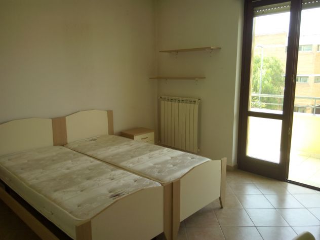 Affittasi SOLO STUDENTESSE stanza doppia uso singola - Lecce via di Vereto 290 € - Foto 3