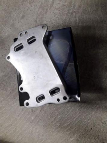 Radiatore olio motore bmw 3 e46 2247204 - Foto 2