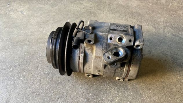 Compressore climatizzatore Mitsubishi Pajero 3.2 D-ID V60 del 2001 (MR568289)