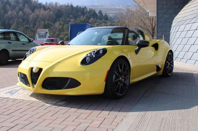 Alfa Romeo 4C 1750 TBi Spider "GIALLO PROTOTIPO" - Foto 5
