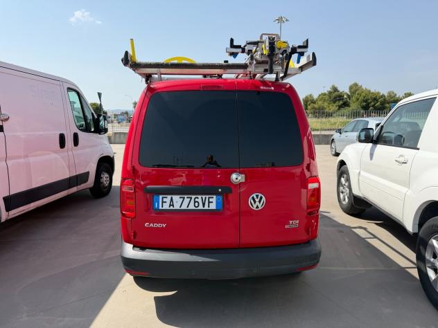 Volkswagen Caddy 2.0 TDI 122 CV 4MOTION Comfortline - Foto 5