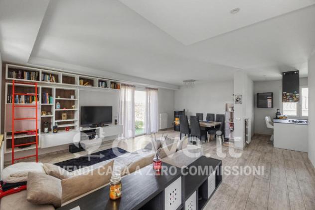 Villa di 110 m² con 3 locali e box auto doppio in vendita a Luino