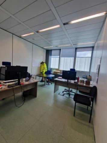 Immobile di 455 m² con più di 5 locali in affitto a Limbiate - Foto 11