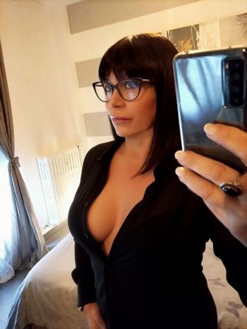 Anna italiana ,,,per massaggi rilassanti. italiana - Foto 2 Tel:3717738505