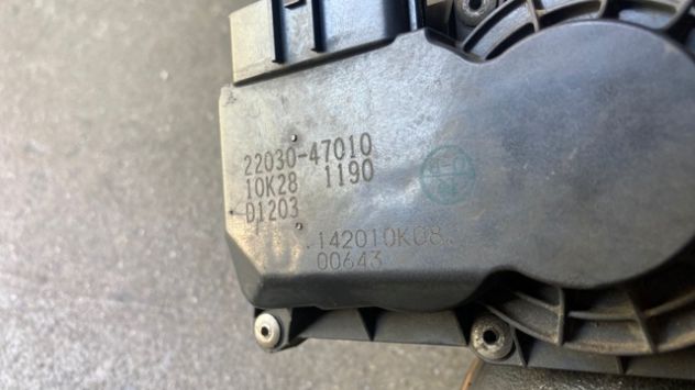 Corpo farfallato Toyota Yaris 1.3 benzina del 2010 (22030-47010) - Foto 4
