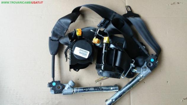 CINTURA DI SICUREZZA ANT. S. COPPIA CINTURE 5P SX DX FORD FOCUS (CB8)  Carrozzeria  Sicurezza  Cinture di sicurezza  Cintura di FORD - FOCUS - 01-04-2