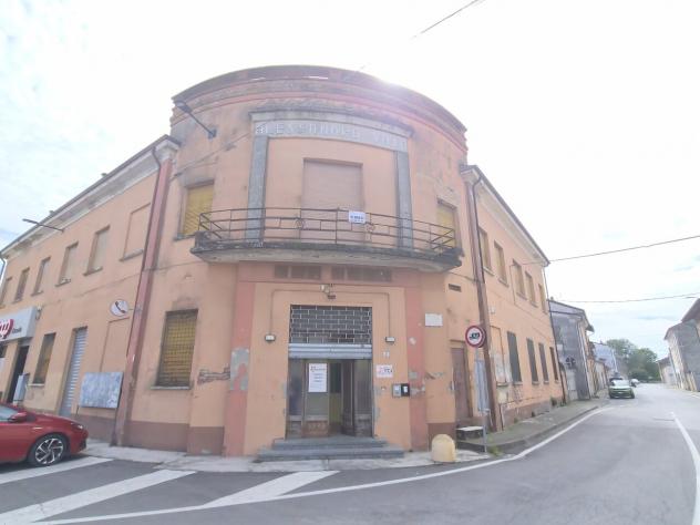 Palazzo / Stabile in vendita a Gussola