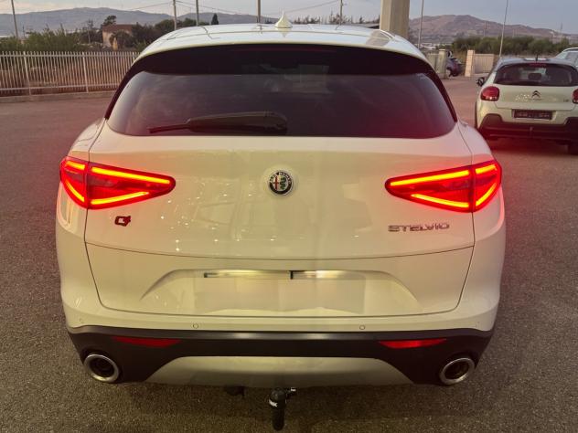 Alfa Romeo Stelvio 2.2 Turbodiesel 210 CV AT8 Q4 Super - Foto 5