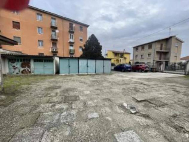 Immobile in asta di 102 m², box auto in vendita a Mortara - Foto 2