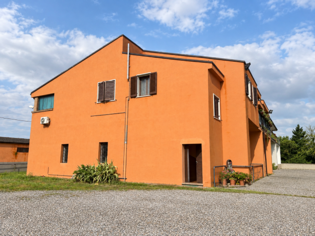 Pentalocale in vendita a Roncoferraro