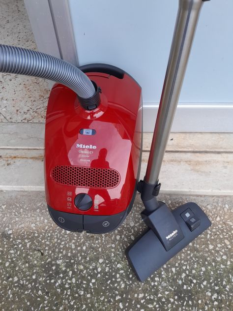 Aspirapolvere Miele mod SBG1 classic C1