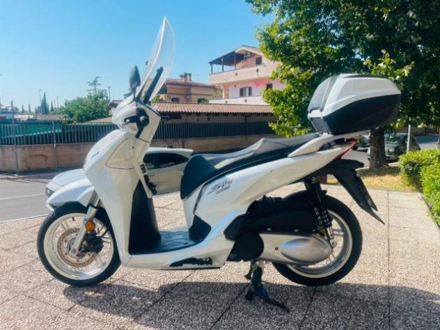 HONDA SH 300 i TUTTO INCLUSO ANCHE PASSAGGIO! MINI RATE rif. 23929219 - Foto 4