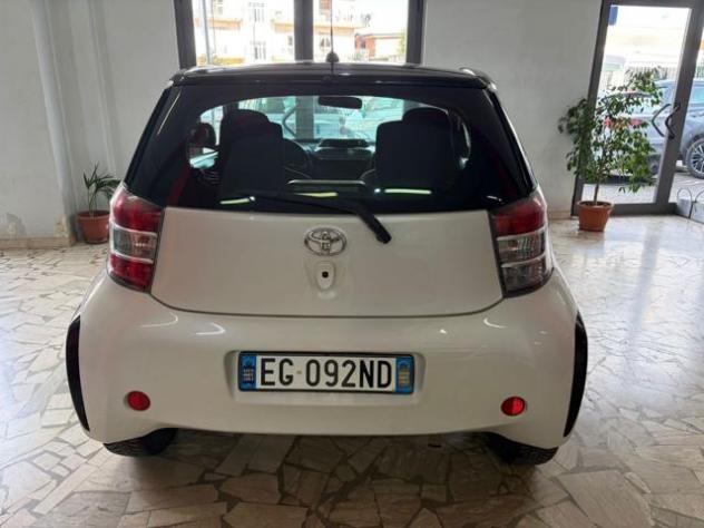 TOYOTA iQ 1.0 Sol rif. 23815916 - Foto 4